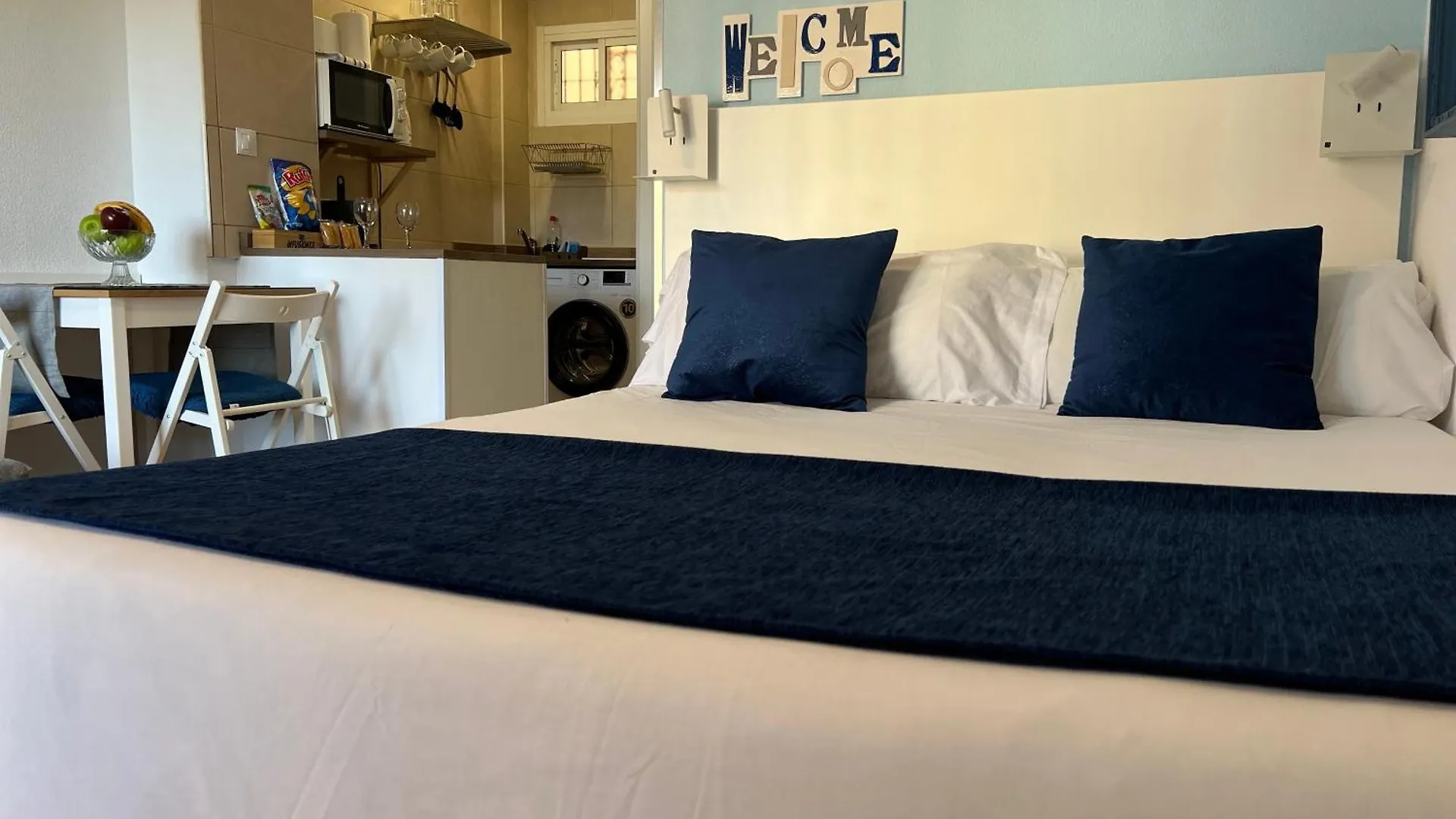 Sunset View Apartment 베날마데나코스타